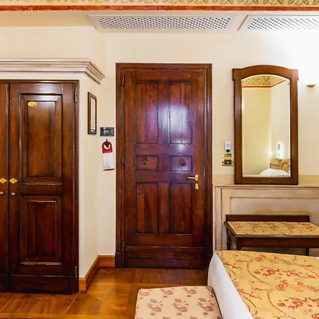 Art Commercianti Hotel