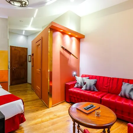 Szálloda Art Commercianti 4*